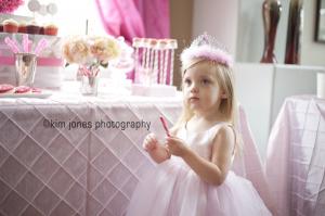 EG 32 300x199 Lovely Princesses